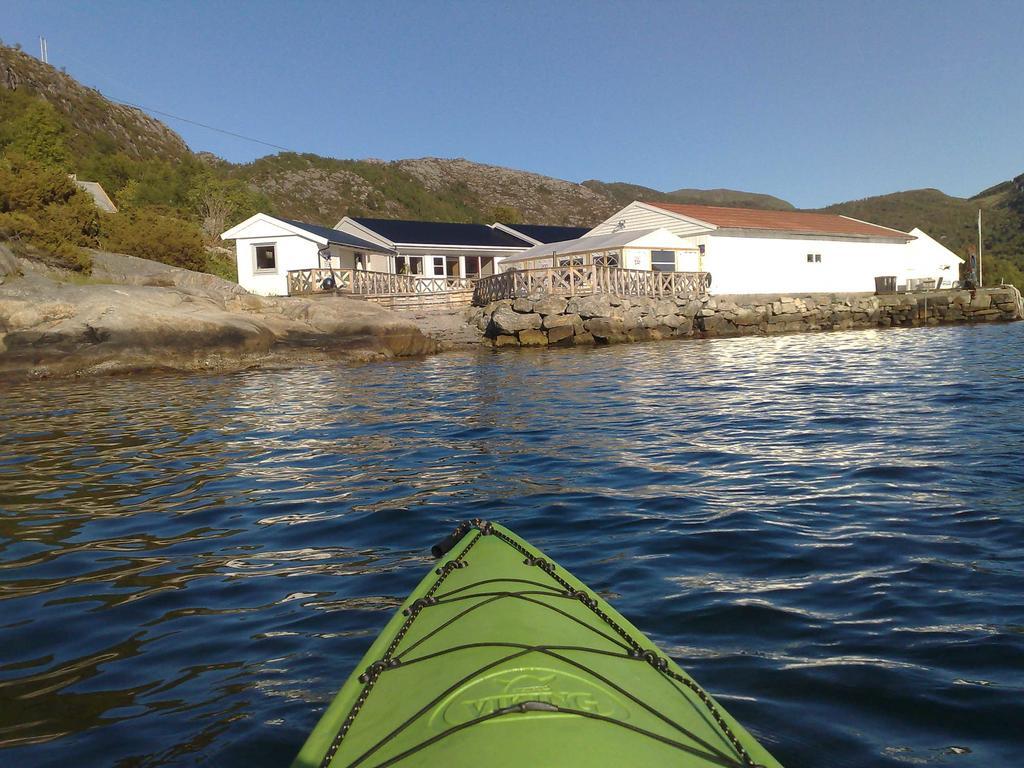 Gulen Dive Resort Dalsoyra Exterior photo